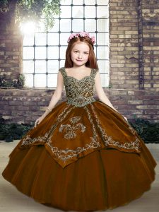 Unique Brown Ball Gowns Beading and Embroidery Little Girl Pageant Gowns Lace Up Tulle Sleeveless Floor Length