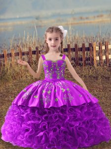 Classical Straps Sleeveless Little Girls Pageant Gowns Sweep Train Embroidery Lilac Fabric With Rolling Flowers