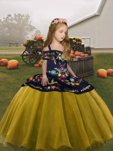 New Arrival Olive Green Ball Gowns Embroidery Little Girls Pageant Dress Wholesale Lace Up Organza Sleeveless Floor Length