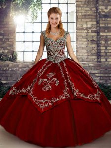 Sleeveless Floor Length Beading and Embroidery Lace Up Quinceanera Dresses with Wine Red