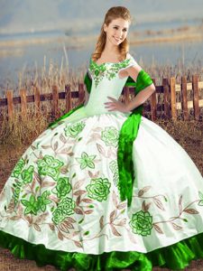 Hot Sale Green Sleeveless Floor Length Embroidery Lace Up Quinceanera Dress