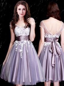 Best Selling Lavender Tulle Zipper Quinceanera Dama Dress Short Sleeves Knee Length Appliques and Belt