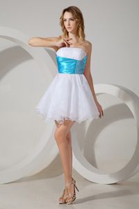 Mini Length White Dama Dress for Quinceanera Organza Sleeveless Beading