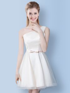 Enchanting One Shoulder White Lace Up Damas Dress Bowknot Sleeveless Knee Length