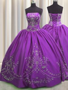 Cute Sleeveless Embroidery Lace Up Quinceanera Gowns