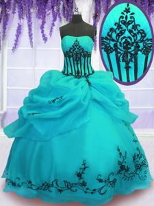 Delicate Strapless Sleeveless Organza 15th Birthday Dress Embroidery Lace Up