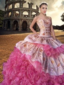 Hot Sale Sweetheart Sleeveless Ball Gown Prom Dress With Train Court Train Embroidery and Ruffles Pink And White Organza