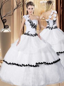 White Vestidos de Quinceanera Military Ball and Sweet 16 and Quinceanera and For with Appliques and Hand Made Flower One Shoulder Sleeveless Lace Up